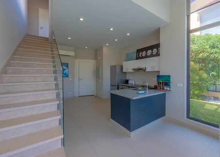 Airy & Bright 4br In Tawila, El Gouna, Private Pool & Lagoon Access