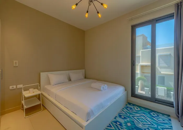 Airy & Bright 4br In Tawila, El Gouna, Private Pool & Lagoon Access Villa Gurdaka