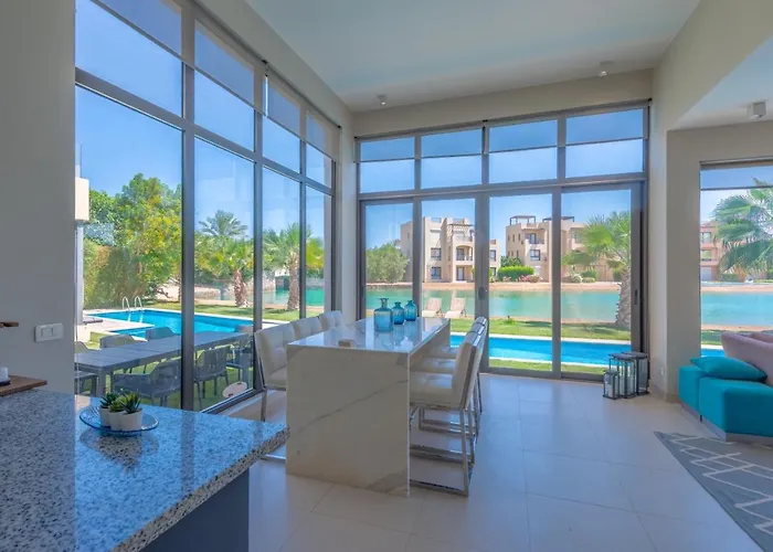 Villa Airy & Bright 4br In Tawila, El Gouna, Private Pool & Lagoon Access *