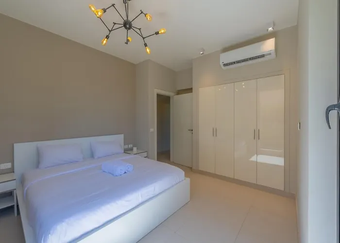 Airy & Bright 4br In Tawila, El Gouna, Private Pool & Lagoon Access * Gurdaka
