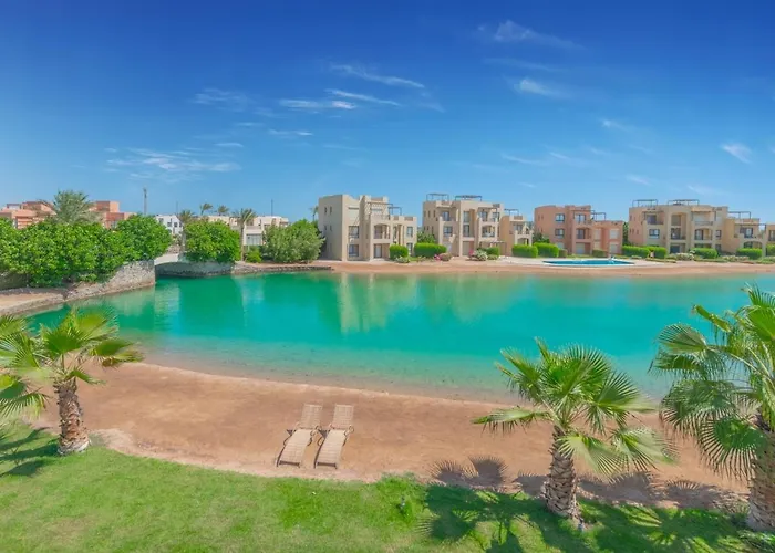 Airy & Bright 4br In Tawila, El Gouna, Private Pool & Lagoon Access